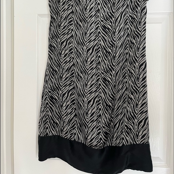 Silk dress - Picture 5 of 5